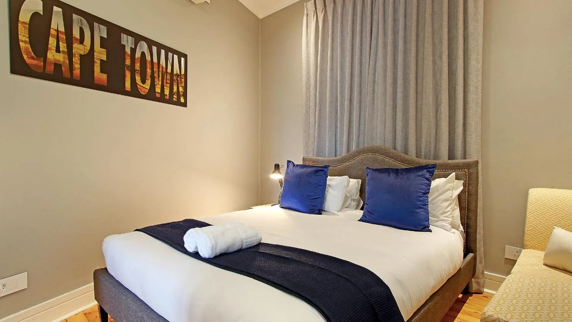 Warwick Mansions 11 Apartment Cape Town